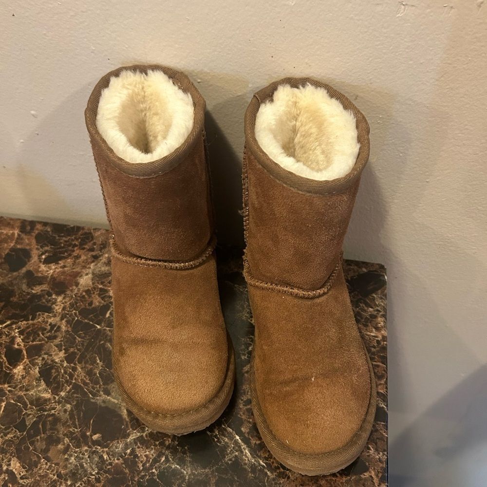 Lamo Cozy Brown faux fur Kids Boots -size 1